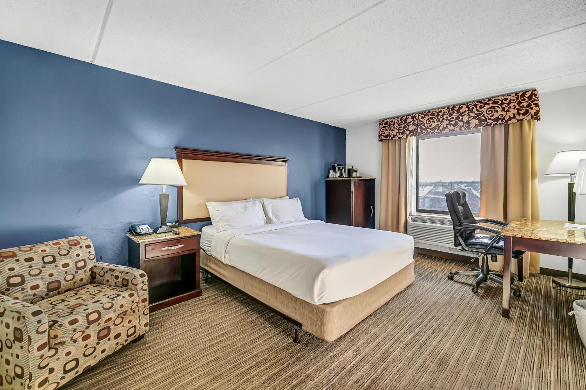 Radisson Hotel Schaumburg Exterior photo